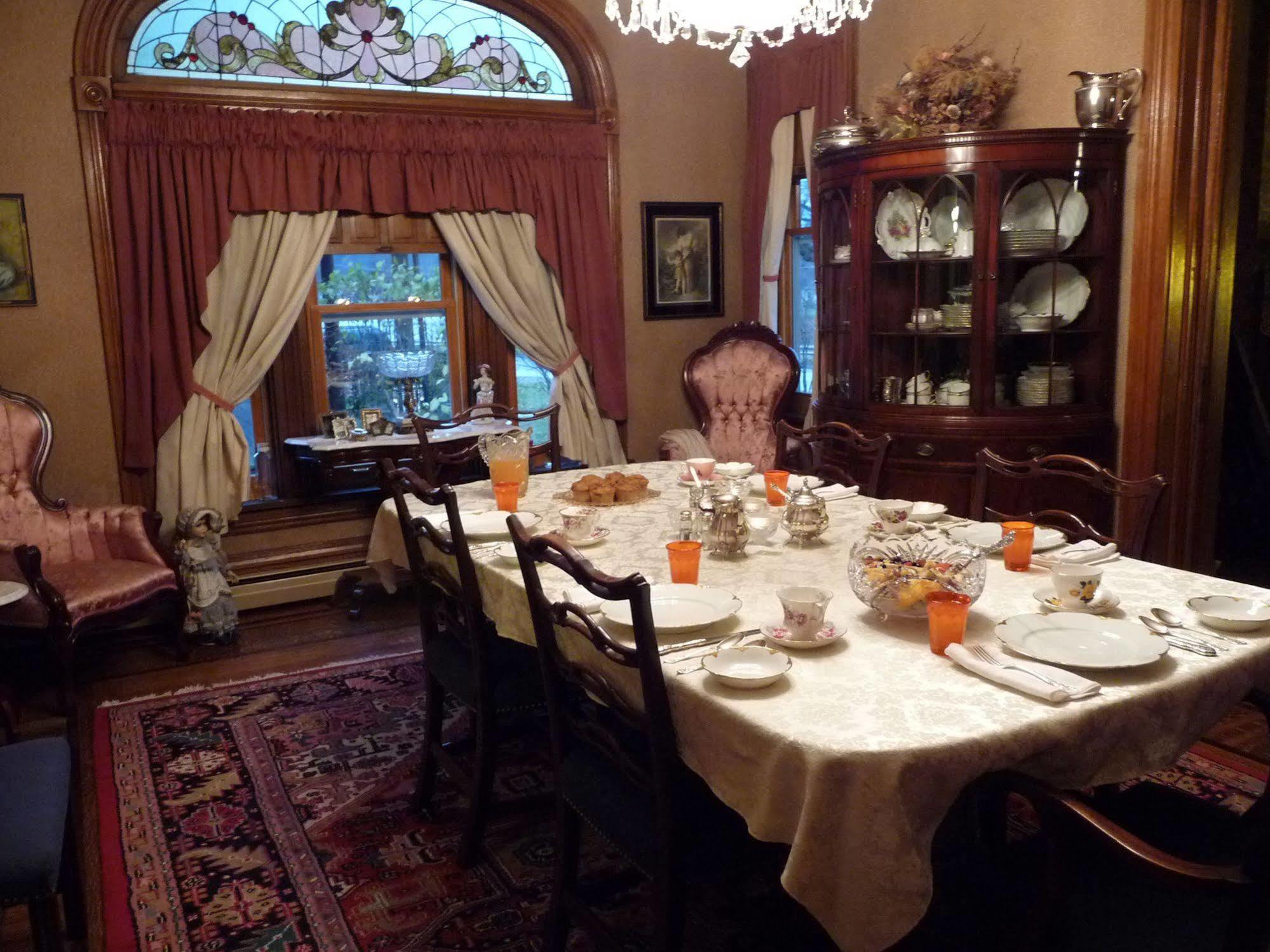 Victorian Loft Bed And Breakfast Clearfield Buitenkant foto
